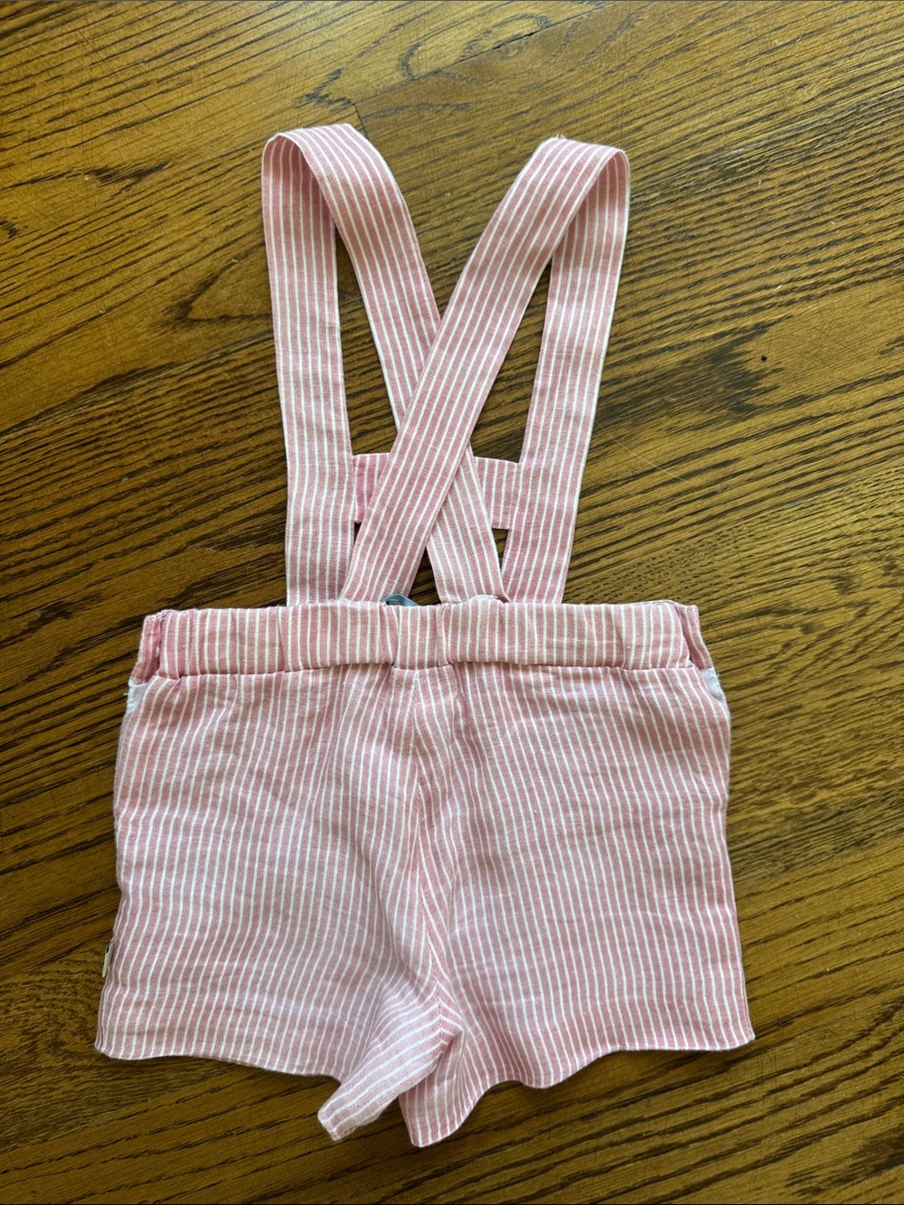 Carmen Linen Shorts with braces in faded red stripe 2t - Picture 2 of 2